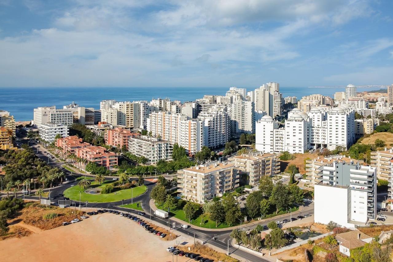 Sunny Flat W/ Balcony & Pool By Lovelystay Portimão Esterno foto